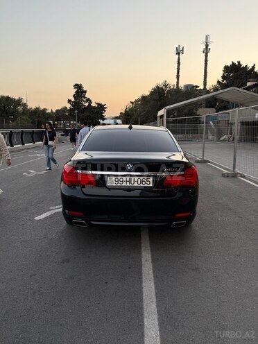 BMW 740 2011, 300,000 km - 3.0 л - Bakı