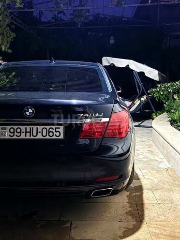 BMW 740 2011, 300,000 km - 3.0 л - Bakı