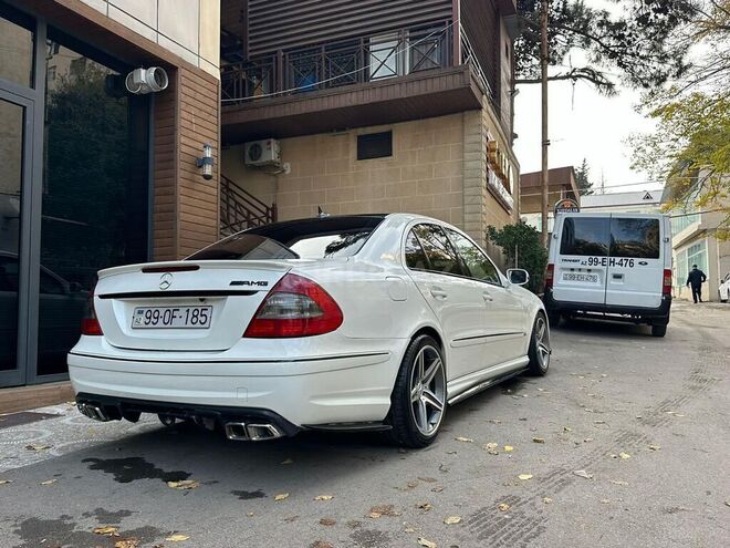 Mercedes E 350 2007, 270,000 km - 3.5 l - Bakı
