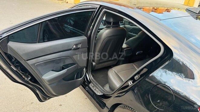 Hyundai Elantra 2017, 153,000 km - 1.6 л - Bakı