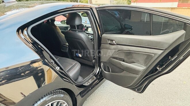 Hyundai Elantra 2017, 153,000 km - 1.6 л - Bakı