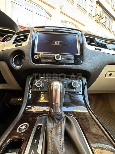 Volkswagen Touareg 2011, 179,000 km - 3.6 л - Bakı