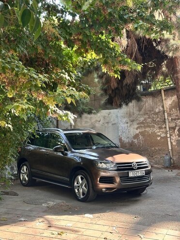 Volkswagen Touareg 2011, 179,000 km - 3.6 л - Bakı