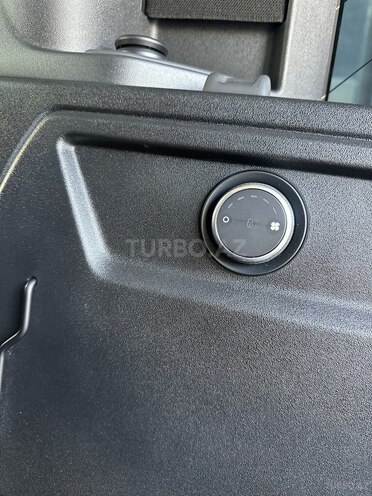 Land Rover Defender 2020, 139,000 km - 2.0 л - Bakı
