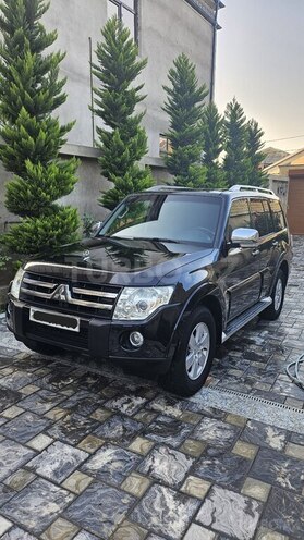 Mitsubishi Pajero 2008, 193,000 km - 3.0 л - Bakı