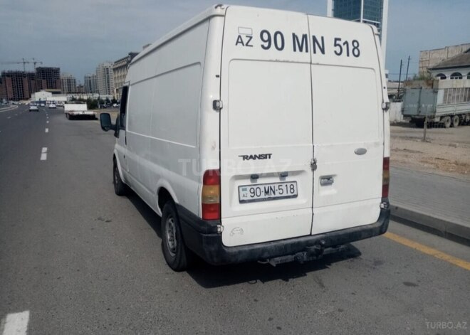 Ford Transit-2