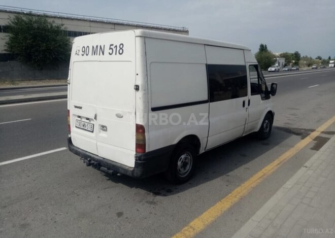 Ford Transit-3