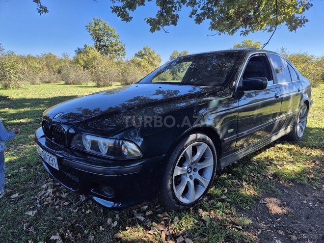 BMW 520 1998, 420,000 km - 2.0 l - Zaqatala