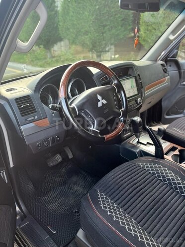 Mitsubishi Pajero 2007, 206,500 km - 3.0 л - Samux