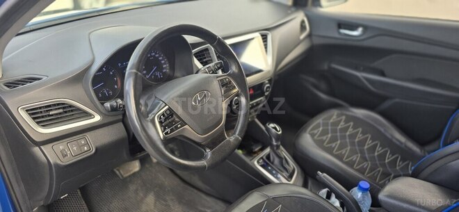 Hyundai Accent 2017, 245,000 km - 1.6 l - Bakı