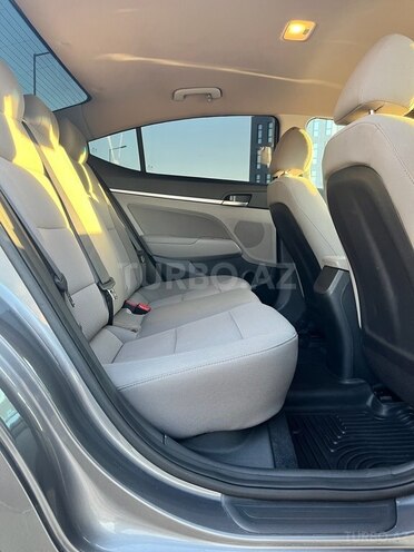 Hyundai Elantra 2018, 81,000 km - 2.0 l - Bakı