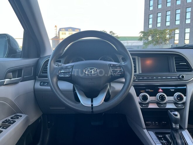 Hyundai Elantra 2018, 81,000 km - 2.0 l - Bakı