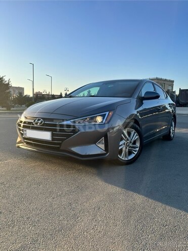 Hyundai Elantra 2018, 81,000 km - 2.0 l - Bakı