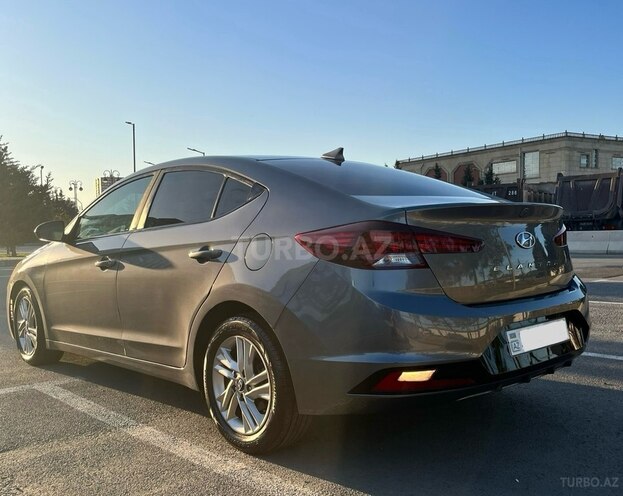Hyundai Elantra 2018, 81,000 km - 2.0 l - Bakı