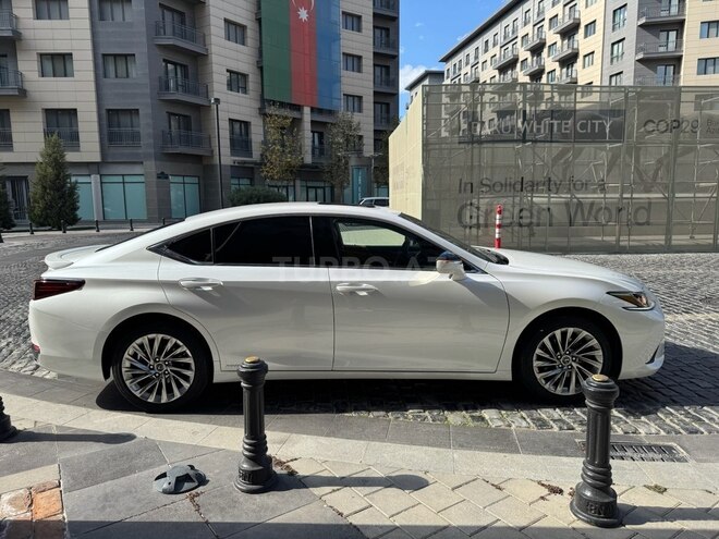 Lexus ES 300h 2022, 55,555 km - 2.5 l - Bakı