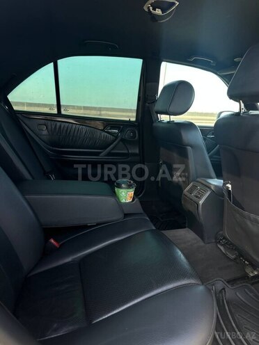 Mercedes E 200 1999, 424,000 km - 2.0 л - Bakı