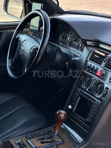 Mercedes E 200 1999, 424,000 km - 2.0 л - Bakı