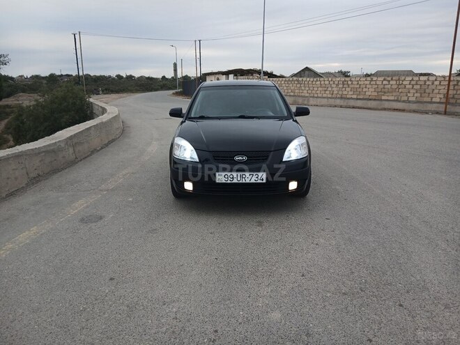 Kia Rio 2006, 255,000 km - 1.4 l - Salyan
