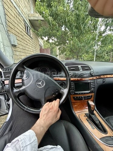 Mercedes E 240 2002, 317,000 km - 2.6 л - Masallı