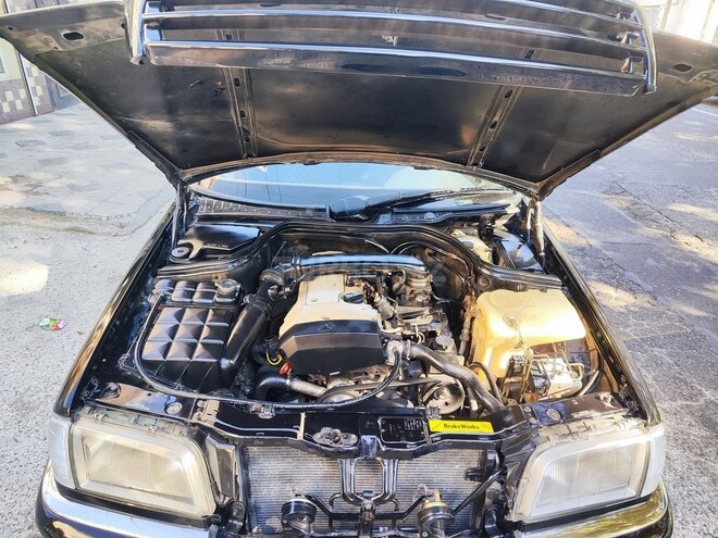 Mercedes C 230 1999, 289,242 km - 2.3 l - Bakı