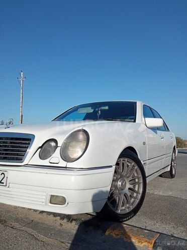 Mercedes E 220 1999, 500,000 km - 2.2 l - Bakı