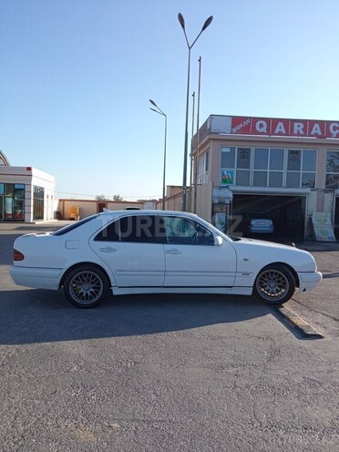 Mercedes E 220 1999, 500,000 km - 2.2 l - Bakı