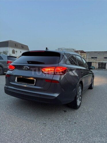Hyundai i30 2018, 98,000 km - 1.4 л - Bakı