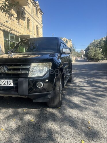 Mitsubishi Pajero 2006, 325,000 km - 3.0 л - Bakı