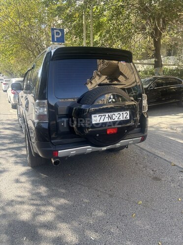 Mitsubishi Pajero 2006, 325,000 km - 3.0 л - Bakı