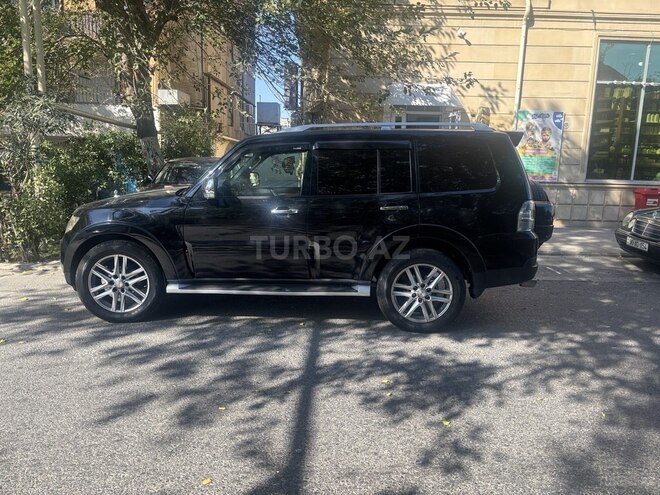 Mitsubishi Pajero 2006, 325,000 km - 3.0 л - Bakı