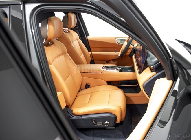 Lynk & Co 900-30
