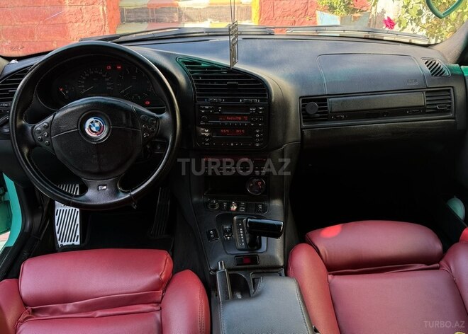 BMW 320-11