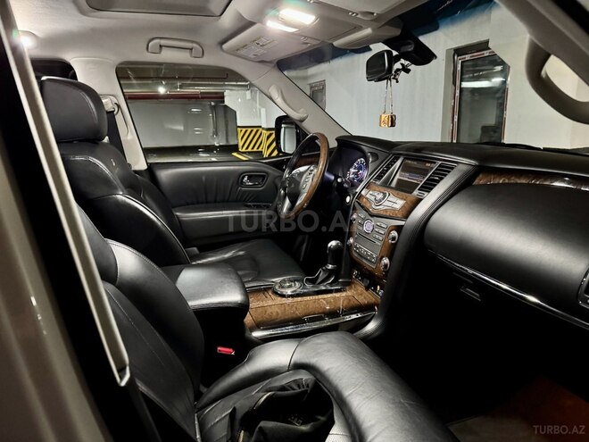 Infiniti QX56-14