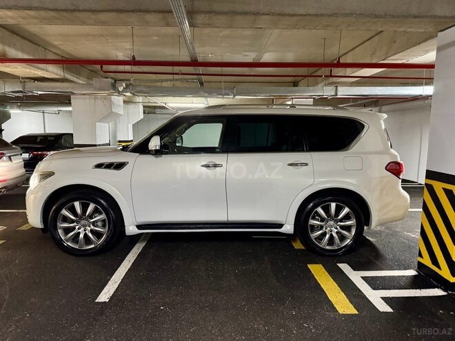 Infiniti QX56-15