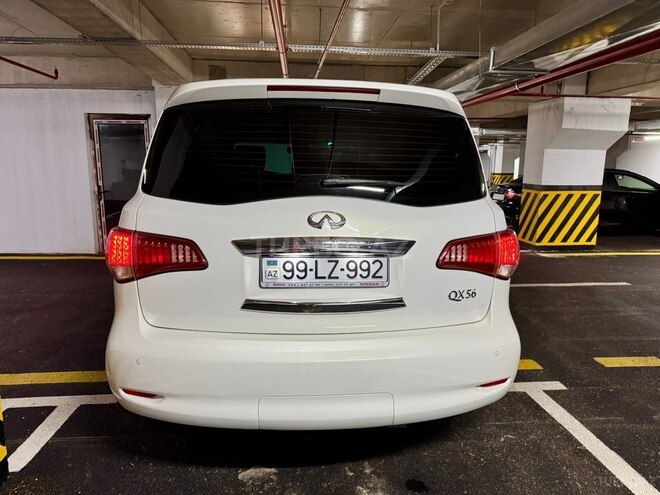 Infiniti QX56-16