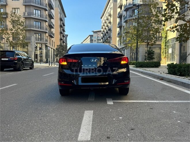 Hyundai Elantra 2019, 100,000 km - 1.6 л - Bakı