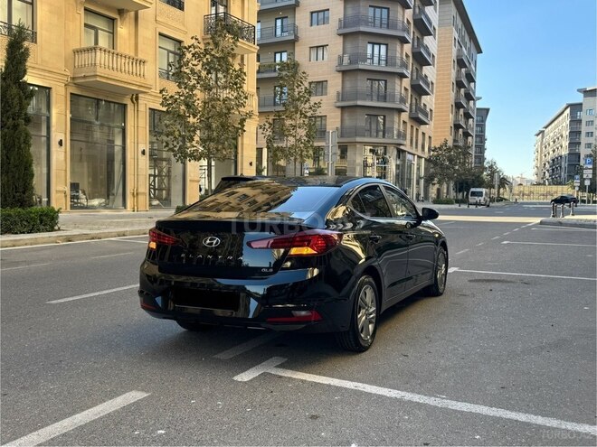 Hyundai Elantra 2019, 100,000 km - 1.6 л - Bakı