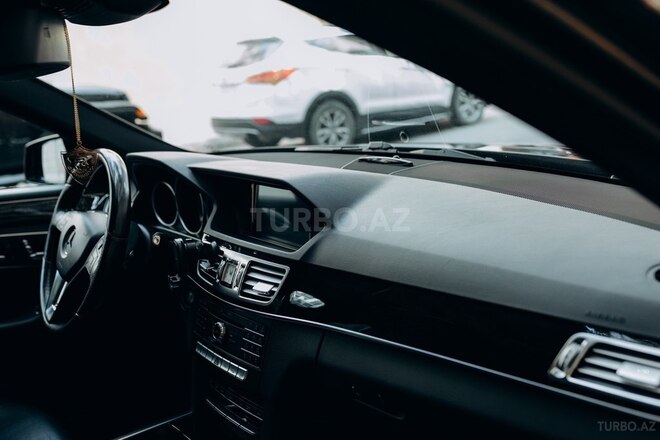 Mercedes E 220 2015, 220,000 km - 2.1 l - Bakı