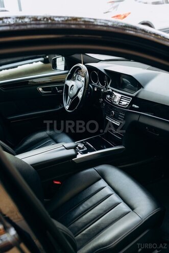 Mercedes E 220 2015, 220,000 km - 2.1 l - Bakı