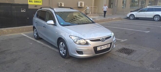 Hyundai i30 2009, 275,000 km - 1.4 l - Bakı