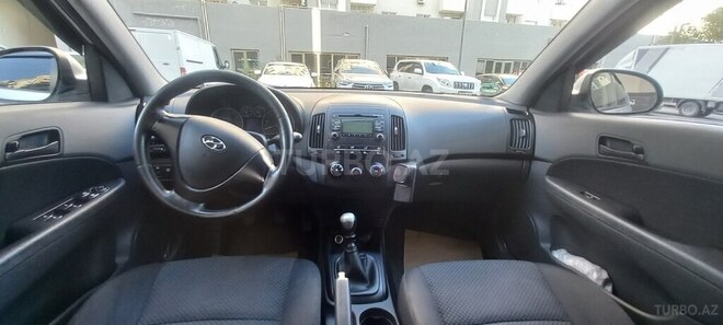Hyundai i30 2009, 275,000 km - 1.4 l - Bakı