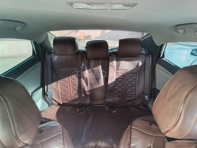 Hyundai Accent 2015, 200,000 km - 1.6 л - Sumqayıt