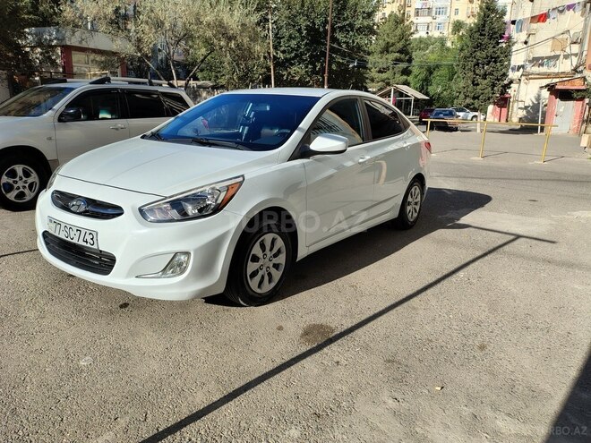 Hyundai Accent 2015, 200,000 km - 1.6 л - Sumqayıt