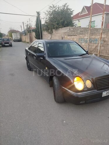 Mercedes E 200 1997, 577,000 km - 2.0 l - Bakı