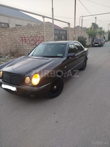 Mercedes E 200 1997, 577,000 km - 2.0 l - Bakı