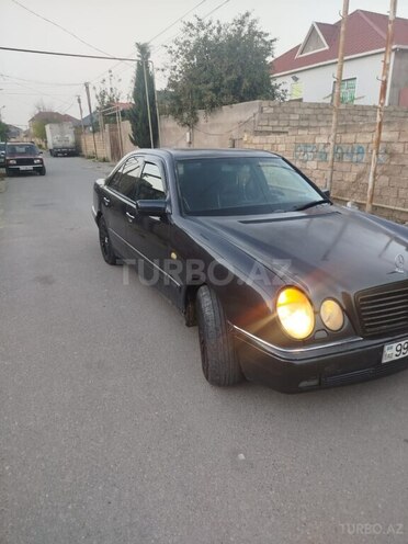 Mercedes E 200 1997, 577,000 km - 2.0 l - Bakı