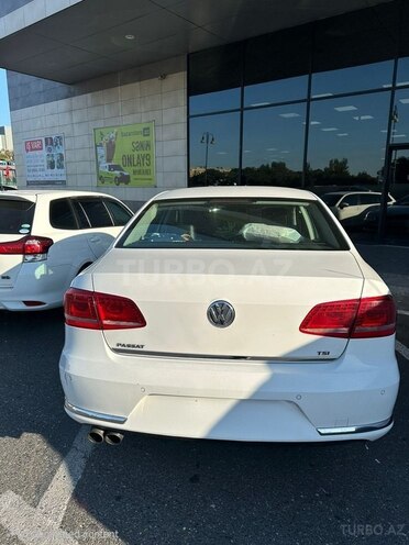Volkswagen Passat 2011, 205,000 km - 2.5 l - Bakı
