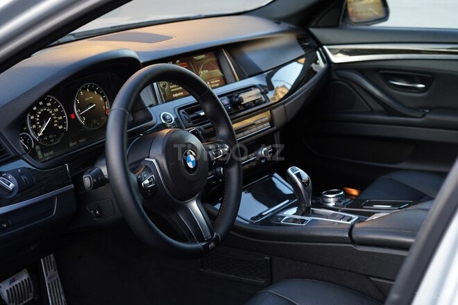 BMW 528 2014, 255,000 km - 2.0 l - Sumqayıt