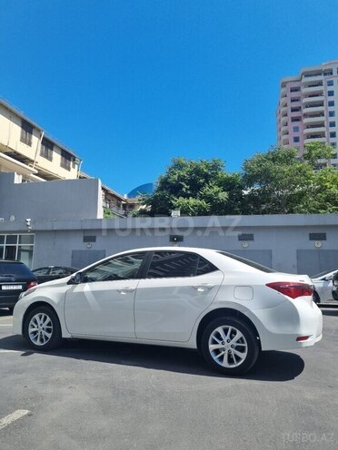 Toyota Corolla 2013, 199,700 km - 1.6 l - Bakı