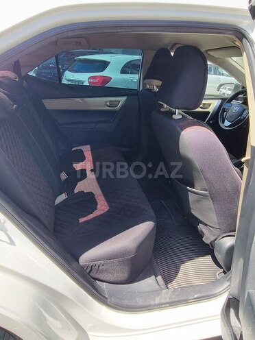 Toyota Corolla 2013, 199,700 km - 1.6 l - Bakı